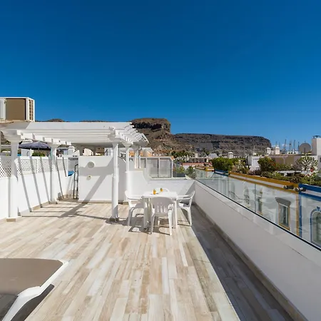 Marina Nº 280 Puerto De Mogan